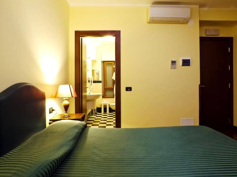 Relax Style House Central Rooms Pescara Eksteriør billede